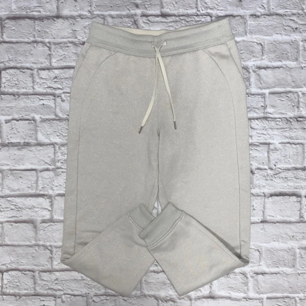 Size 8 Lululemon sparkle scuba joggers